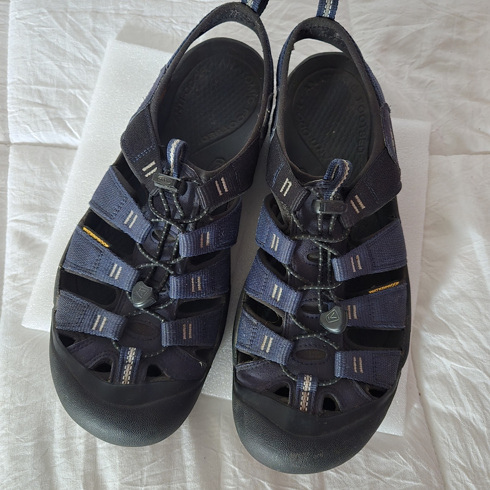 Keen Navy and Black Strapped Sandals